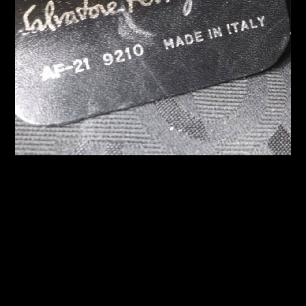 Vintage Salvatore Ferragamo Leather Shoulder Bag Slim Handbag Cream Light Brown - Picture 11 of 12